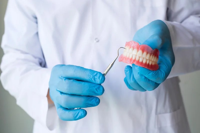 Những yếu tố ảnh hưởng tới thời gian làm răng sứ mất thời gian bao lâu